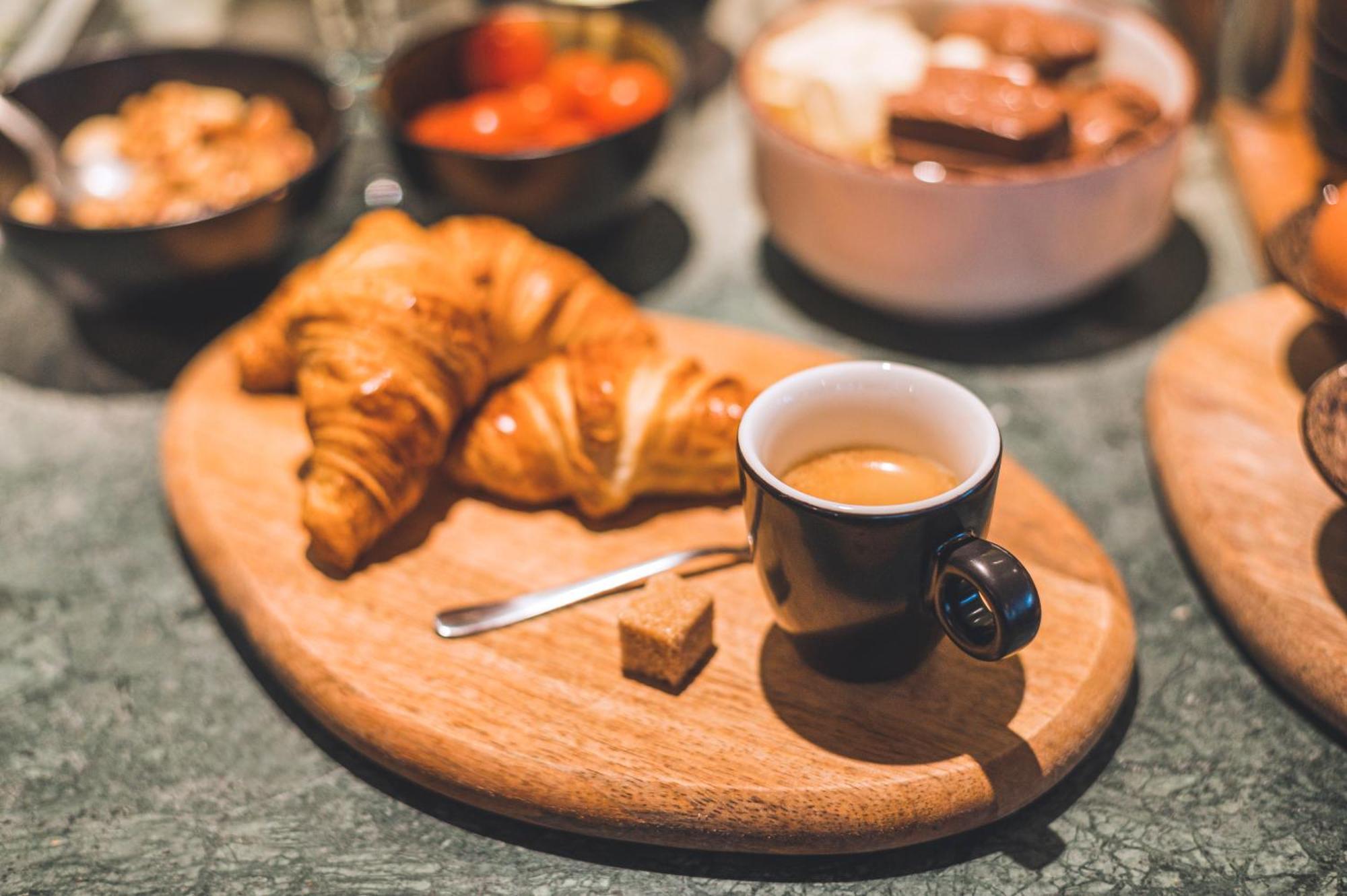 Green Hotel غينك المظهر الخارجي الصورة
